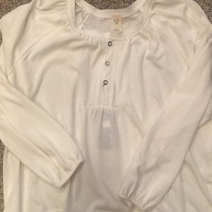 Women’s long sleeve We the People top